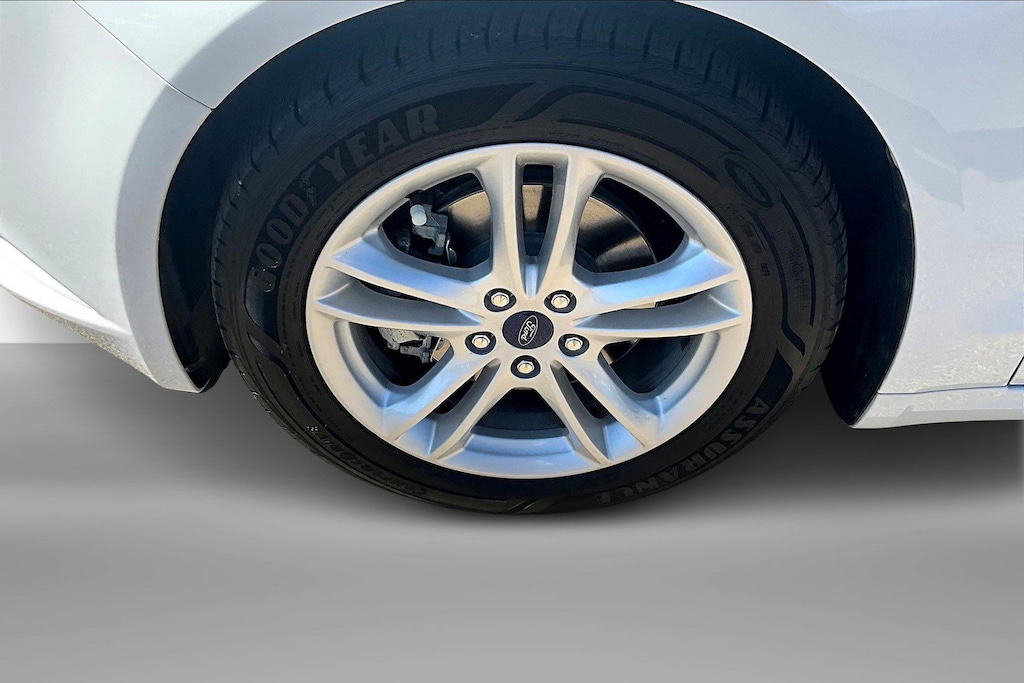 Used 2018 Ford Fusion SE Sedan