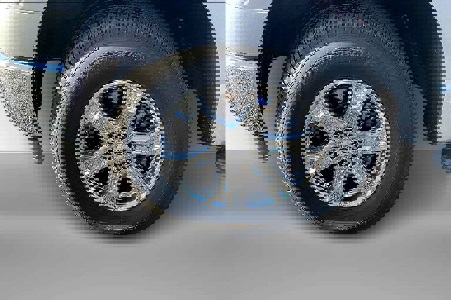 2021 Ford F-150 XLT photo 2