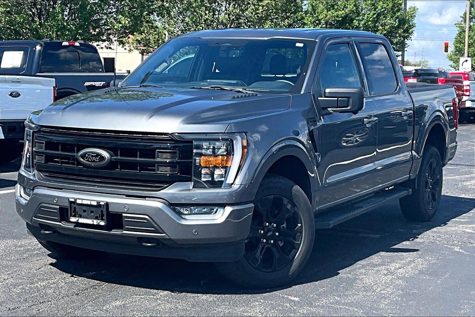 2023 Ford F-150 XLT - Photo 7