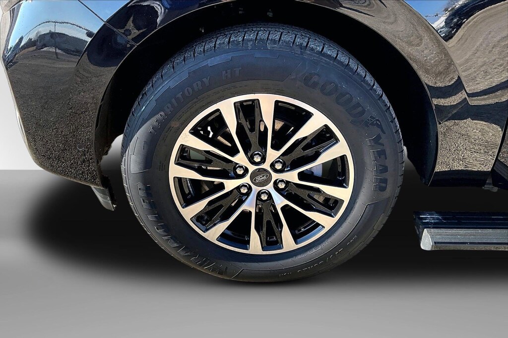 Used 2025 Ford Expedition Max Platinum SUV