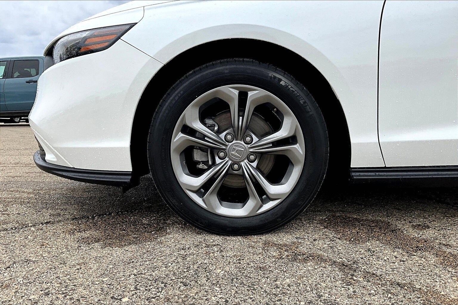 2023 Honda Accord EX photo 2
