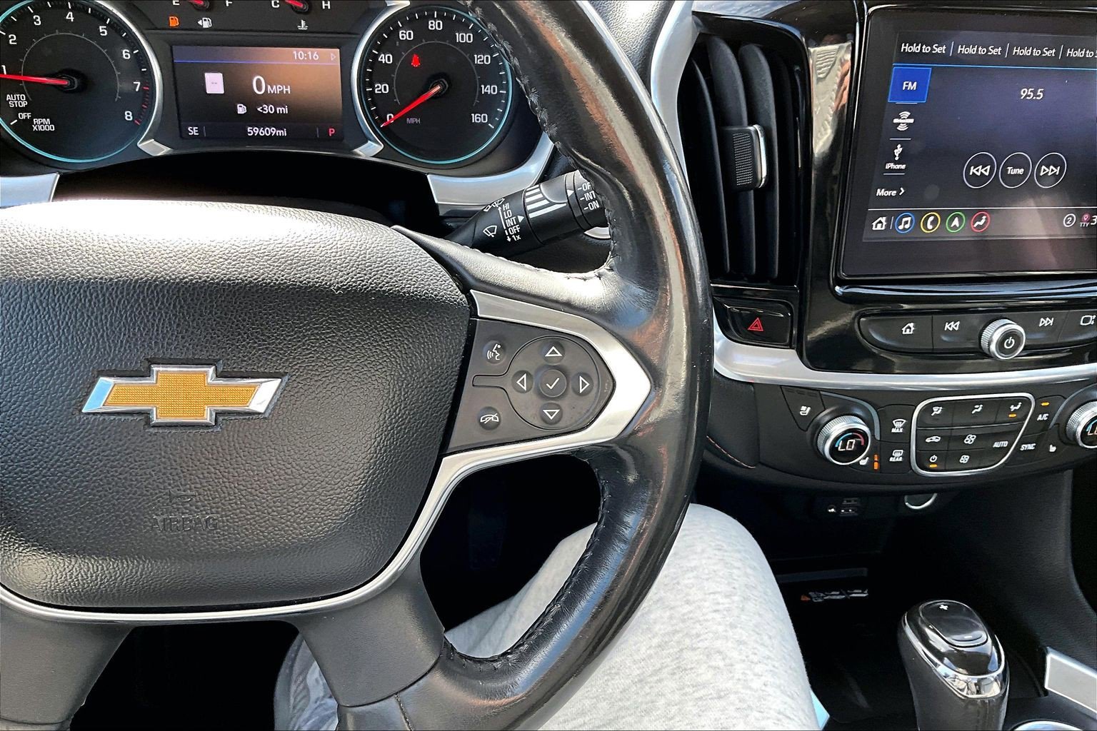 2020 Chevrolet Traverse Premier - Photo 24