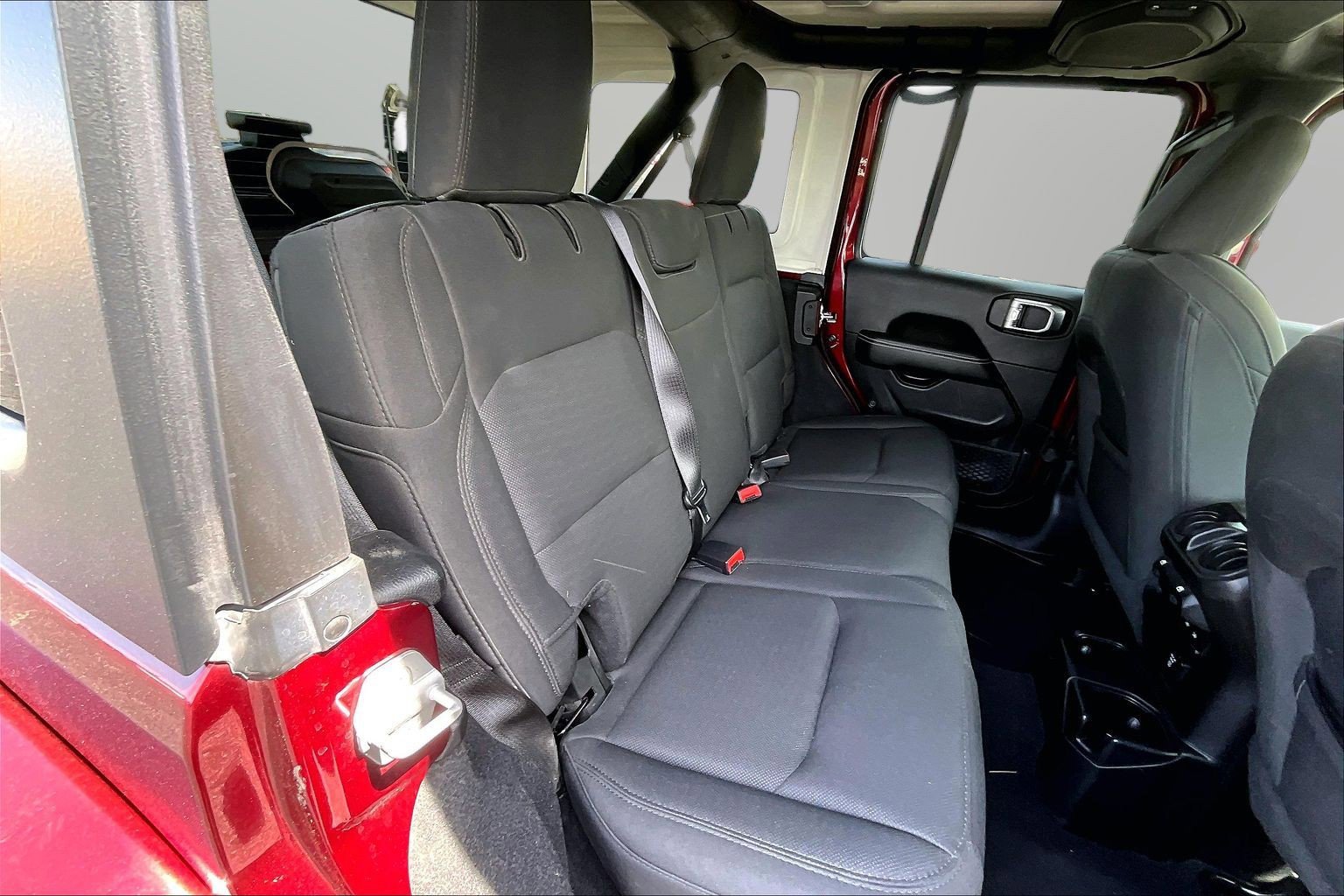 2021 Jeep Wrangler Unlimited Sahara - Photo 17