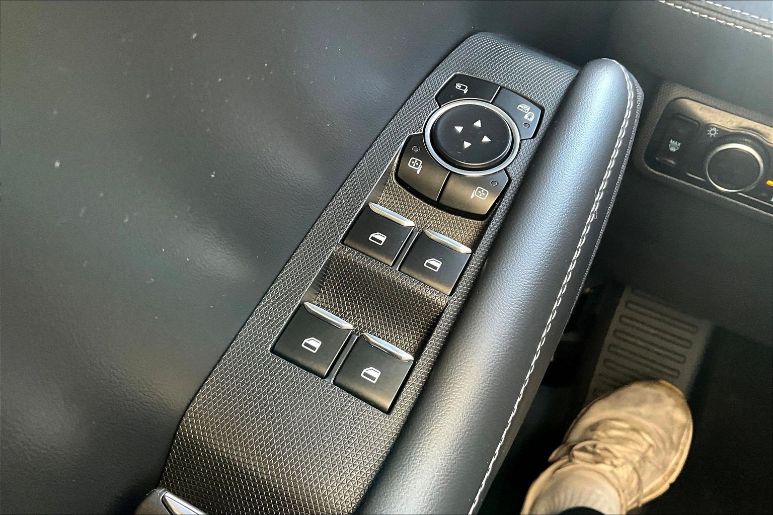 2023 Ford Mustang Mach-E Select RWD - Photo 32