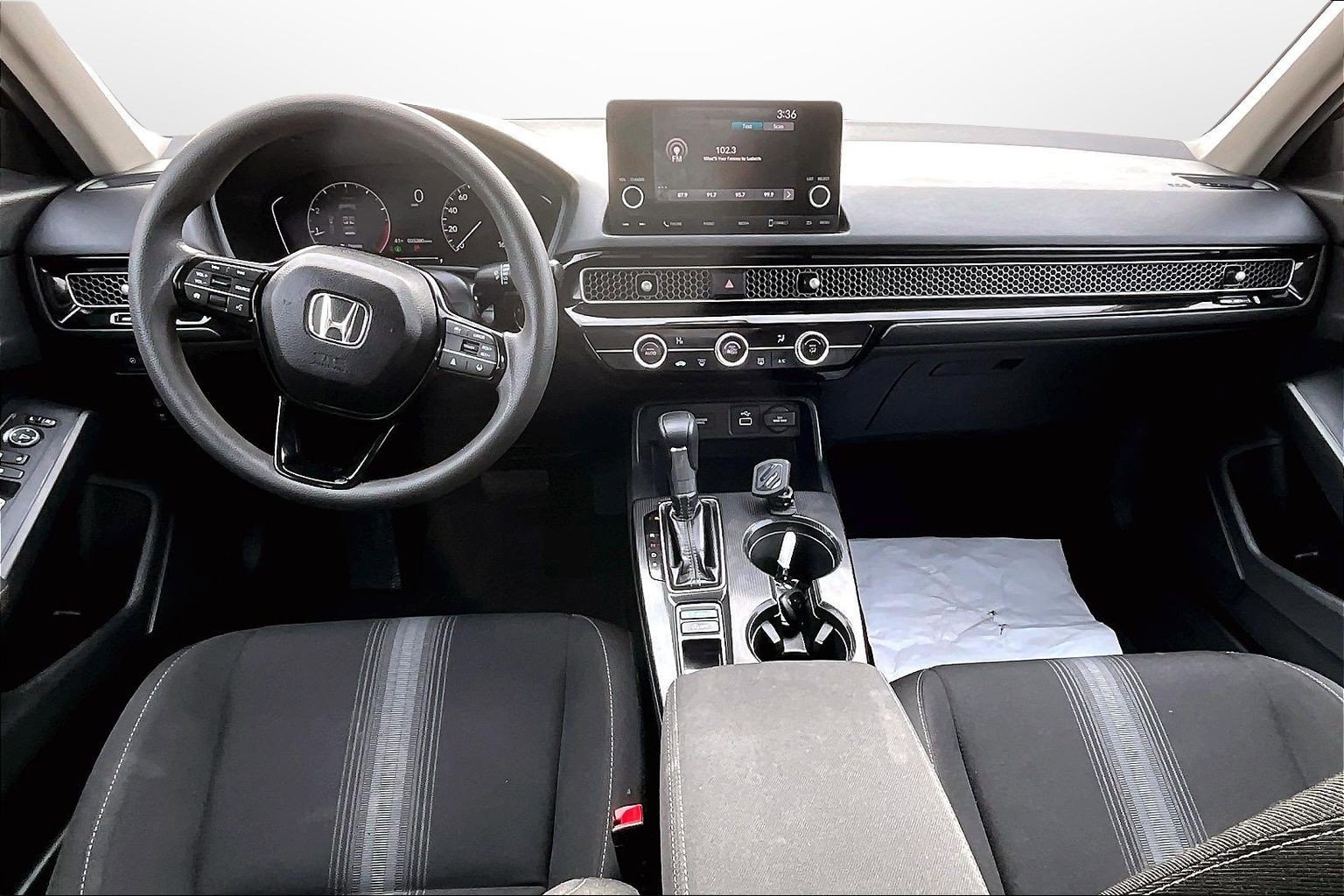 2024 Honda Civic Hatchback LX - Photo 13
