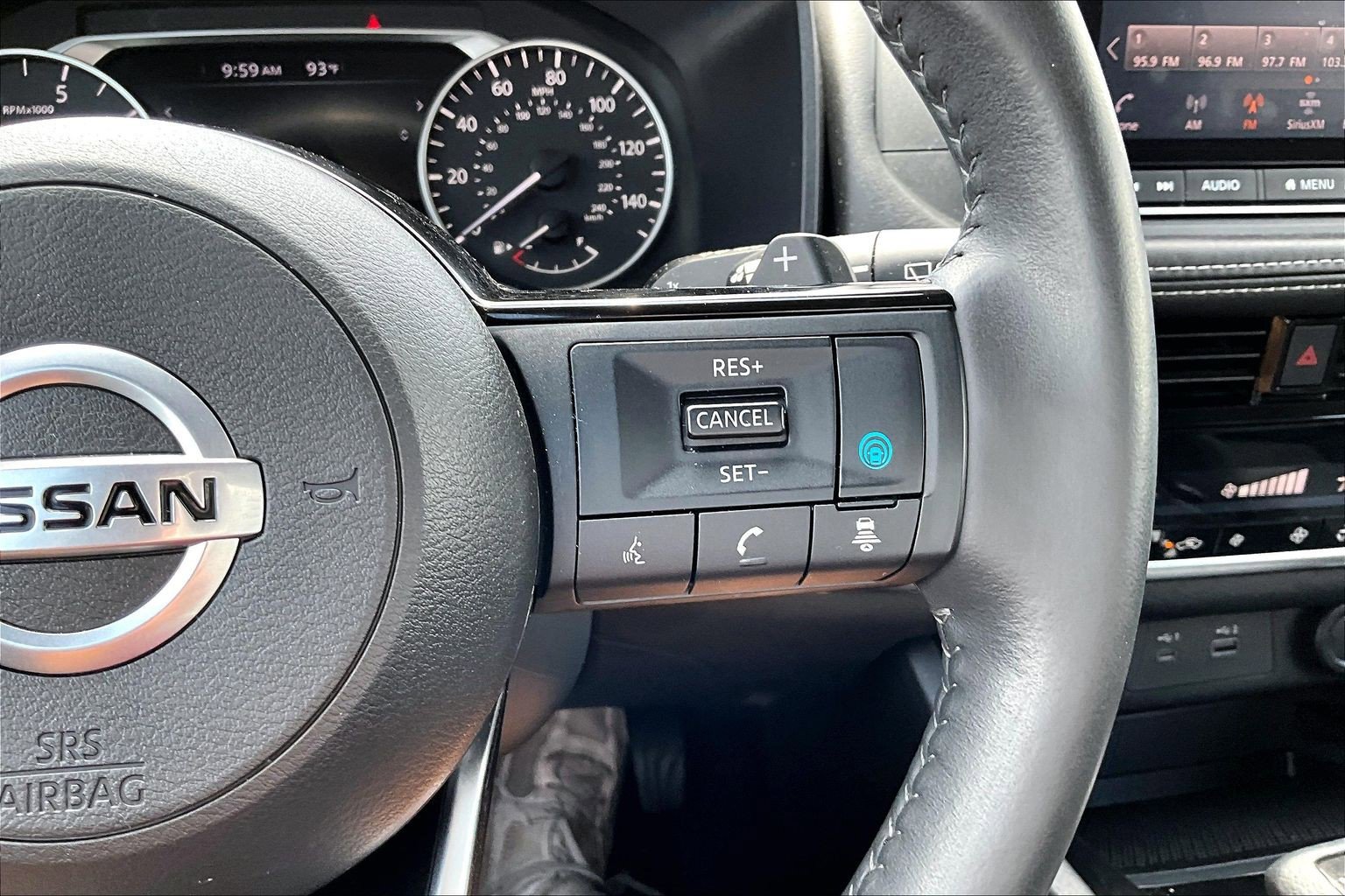 2021 Nissan Rogue SV - Photo 23