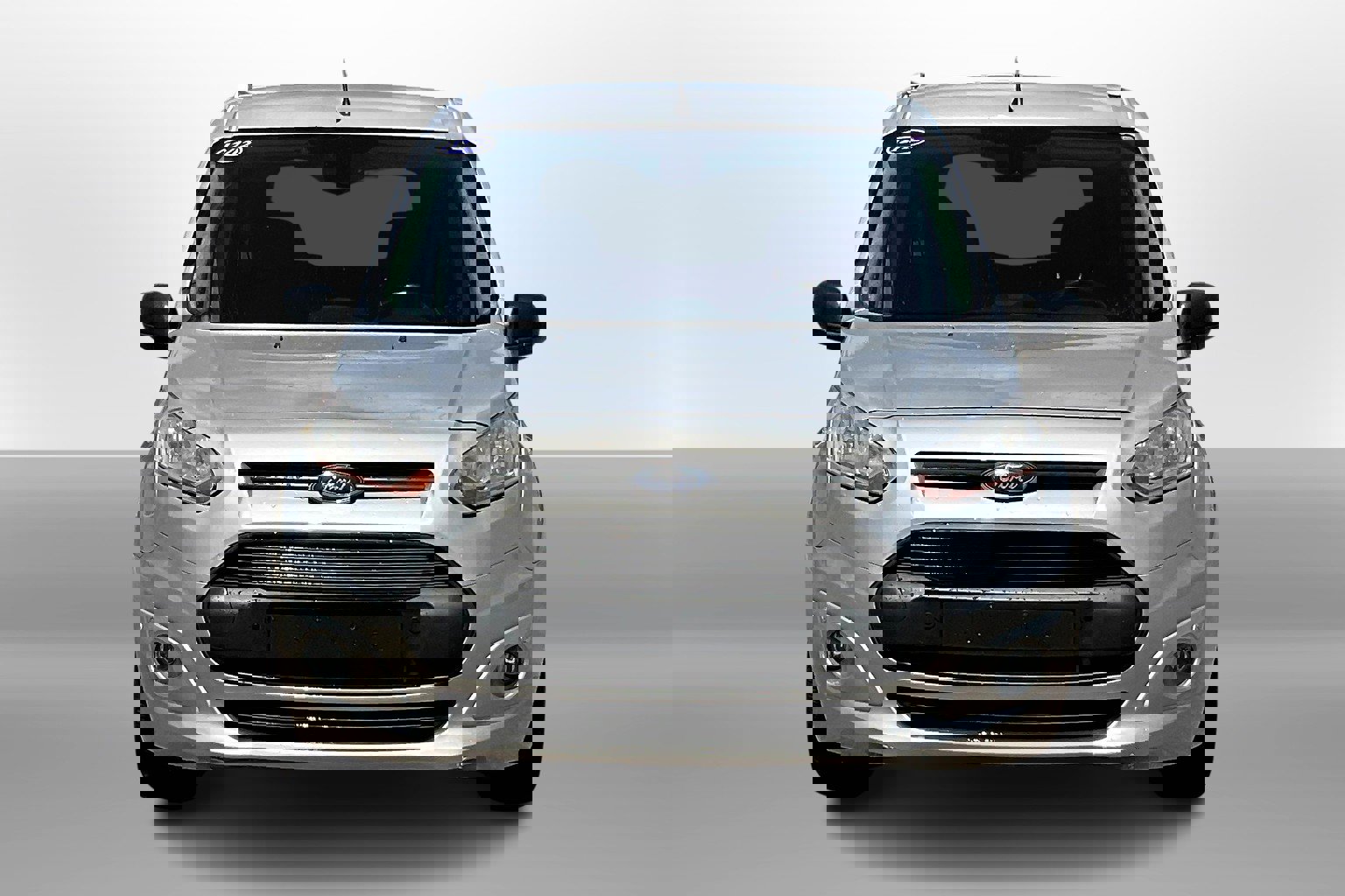 2018 Ford Transit XLT photo 2