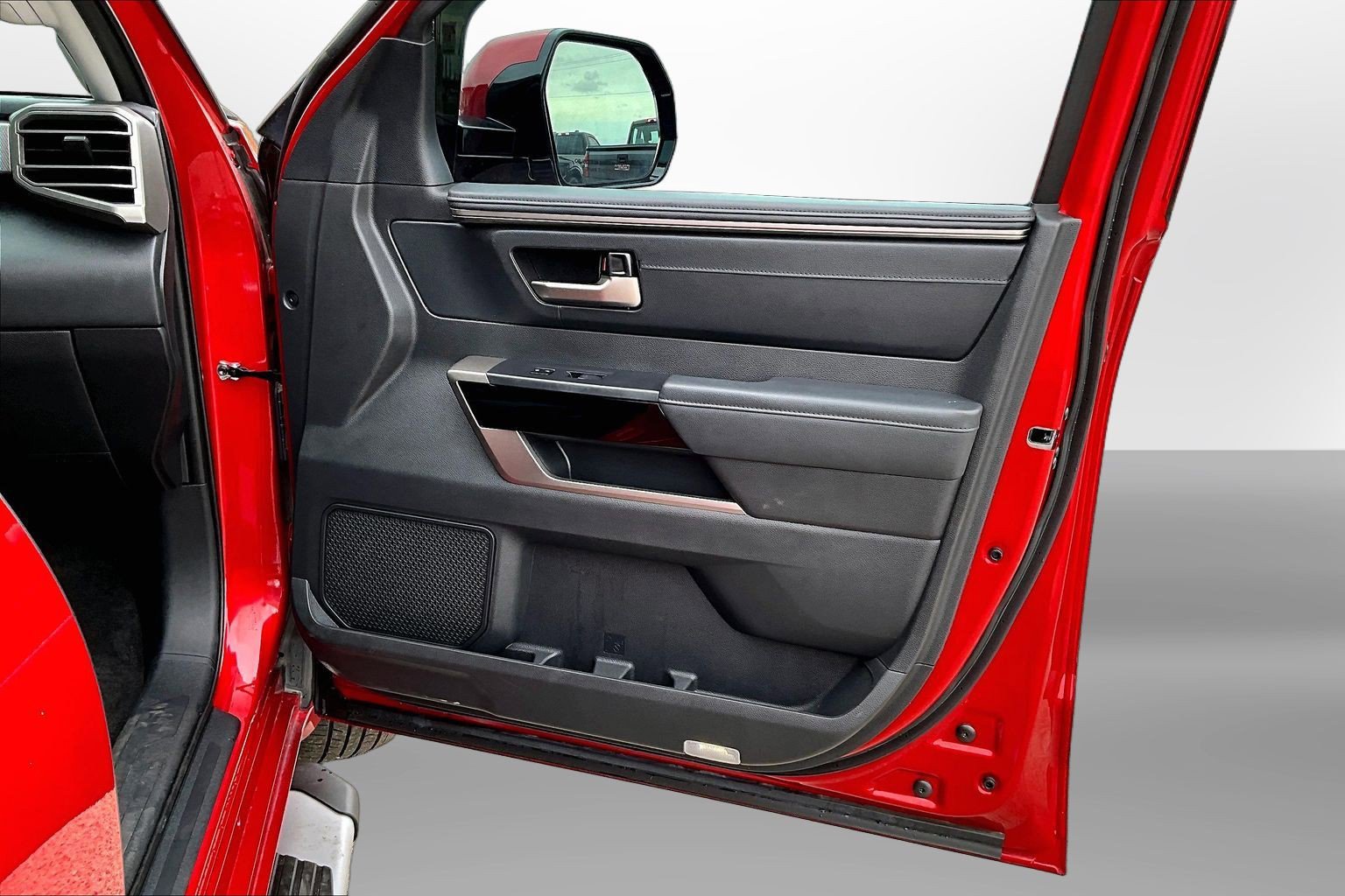 2024 Toyota Tundra Limited - Photo 26