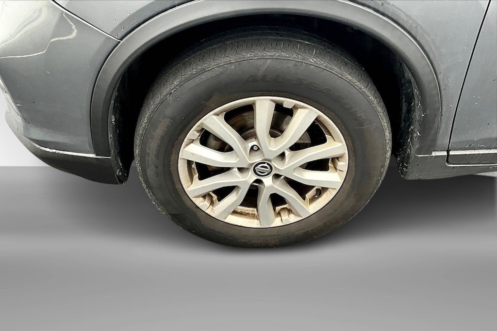 Used 2018 Nissan Rogue SV SUV