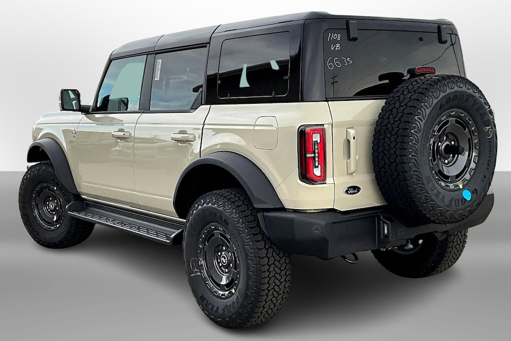 New 2025 Ford Bronco Outer Banks SUV