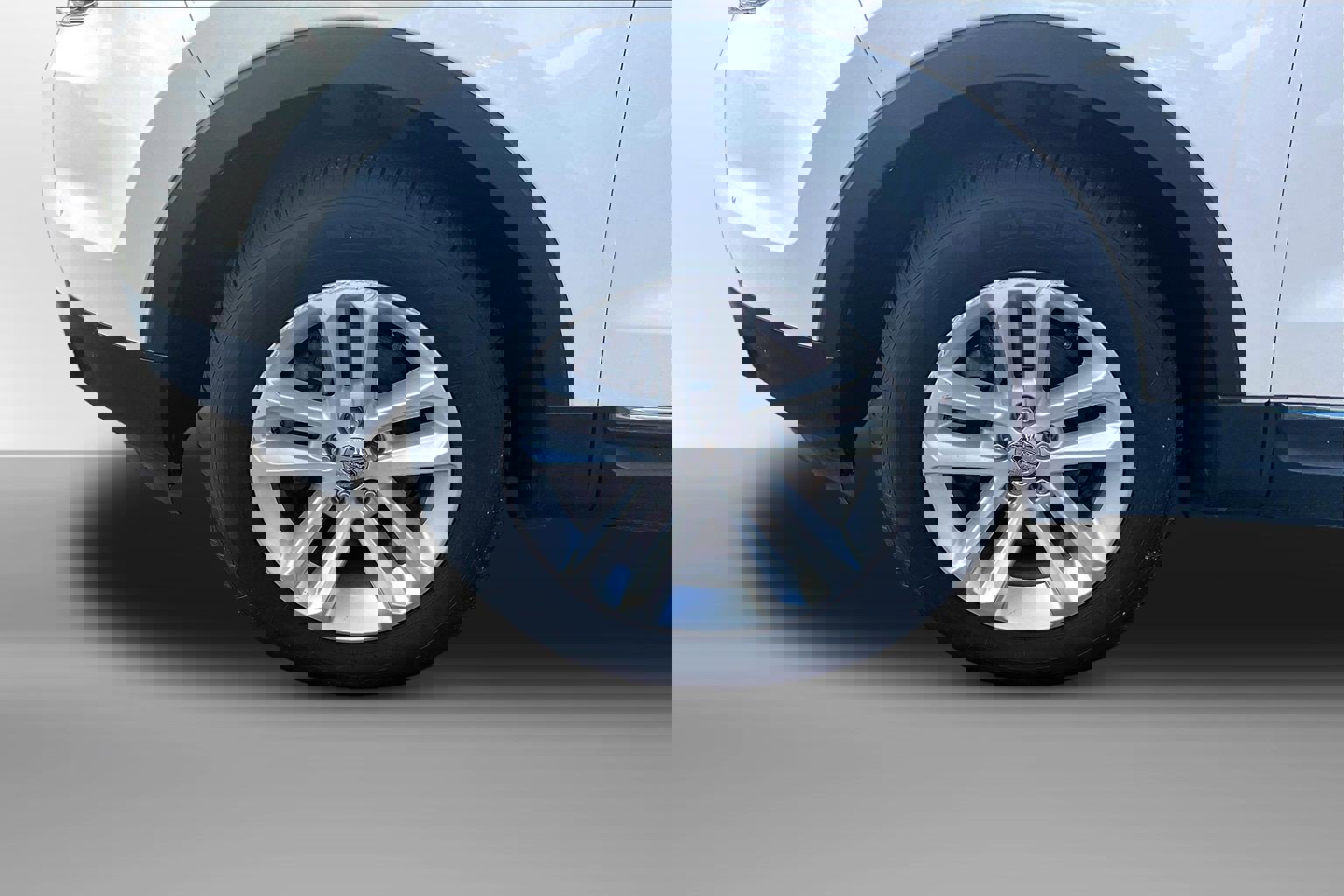 Used 2011 Ford Explorer XLT with VIN 1FMHK7D88BGA76089 for sale in Morton, IL