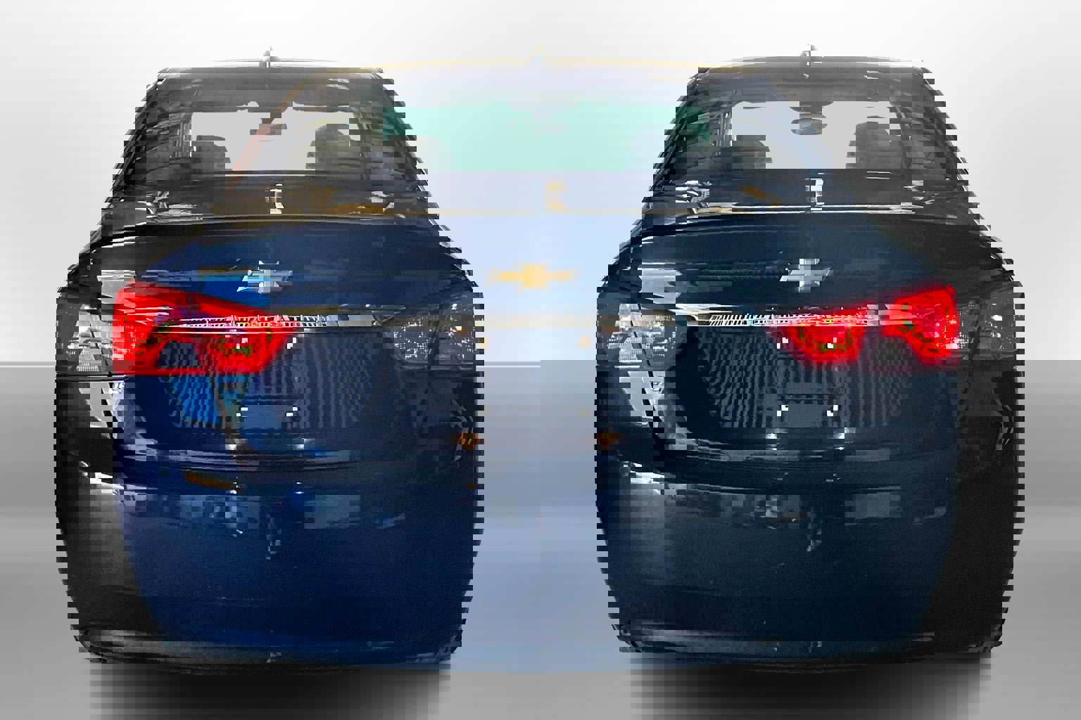 2019 Chevrolet Impala LS photo 3