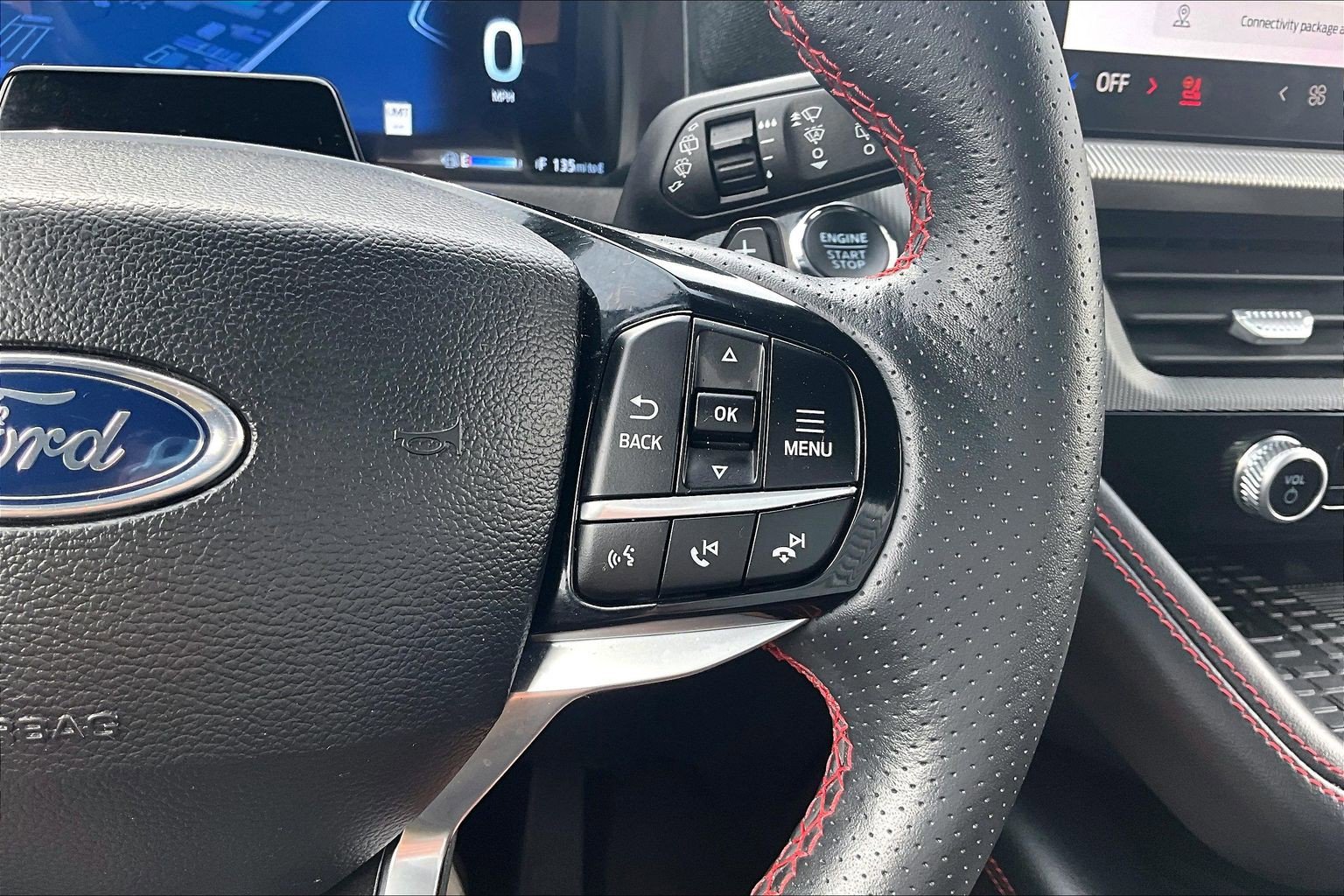 2025 Ford Explorer ST - Photo 24