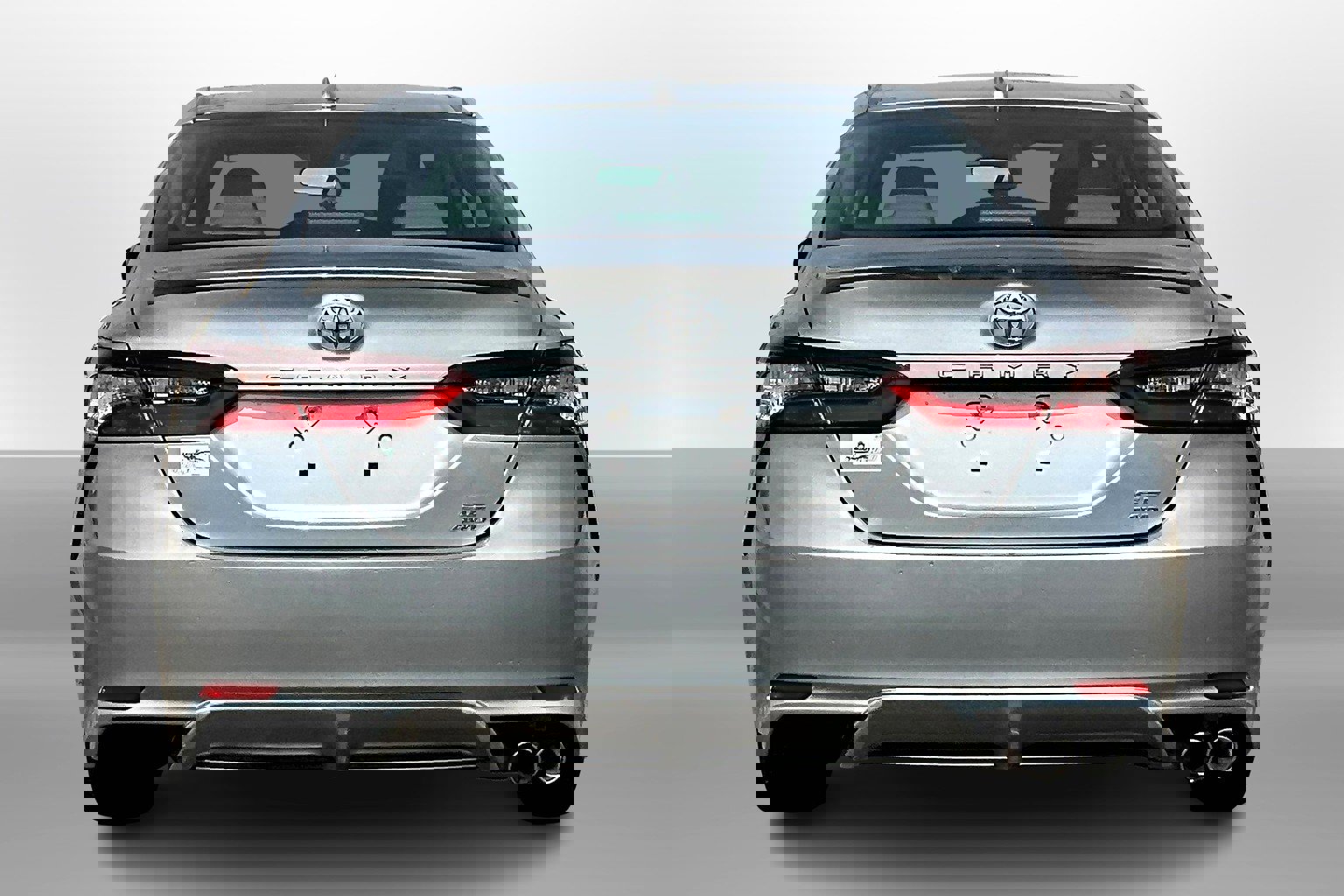 2022 Toyota Camry SE photo 3