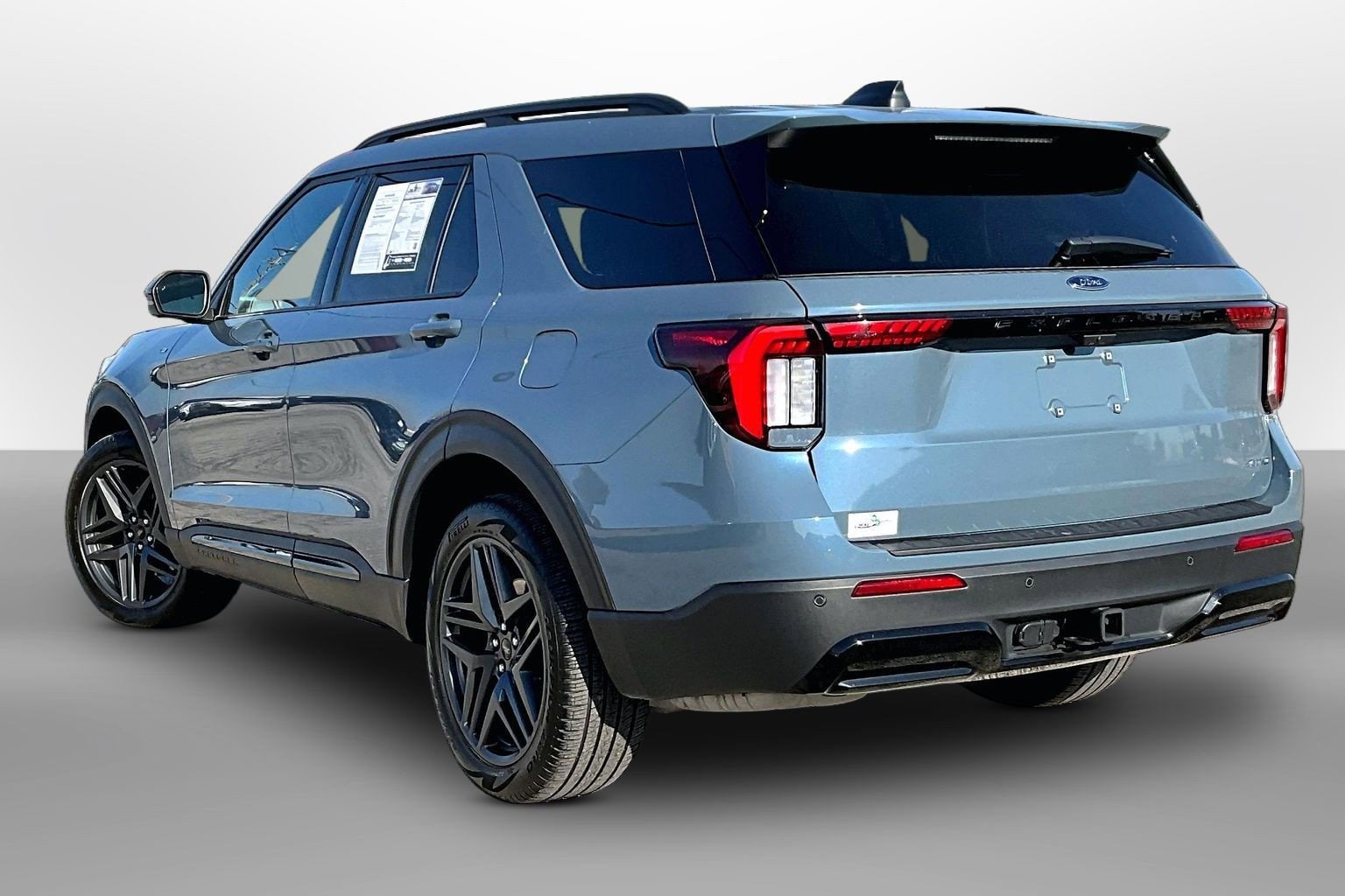 2025 Ford Explorer ST-LINE - Photo 10