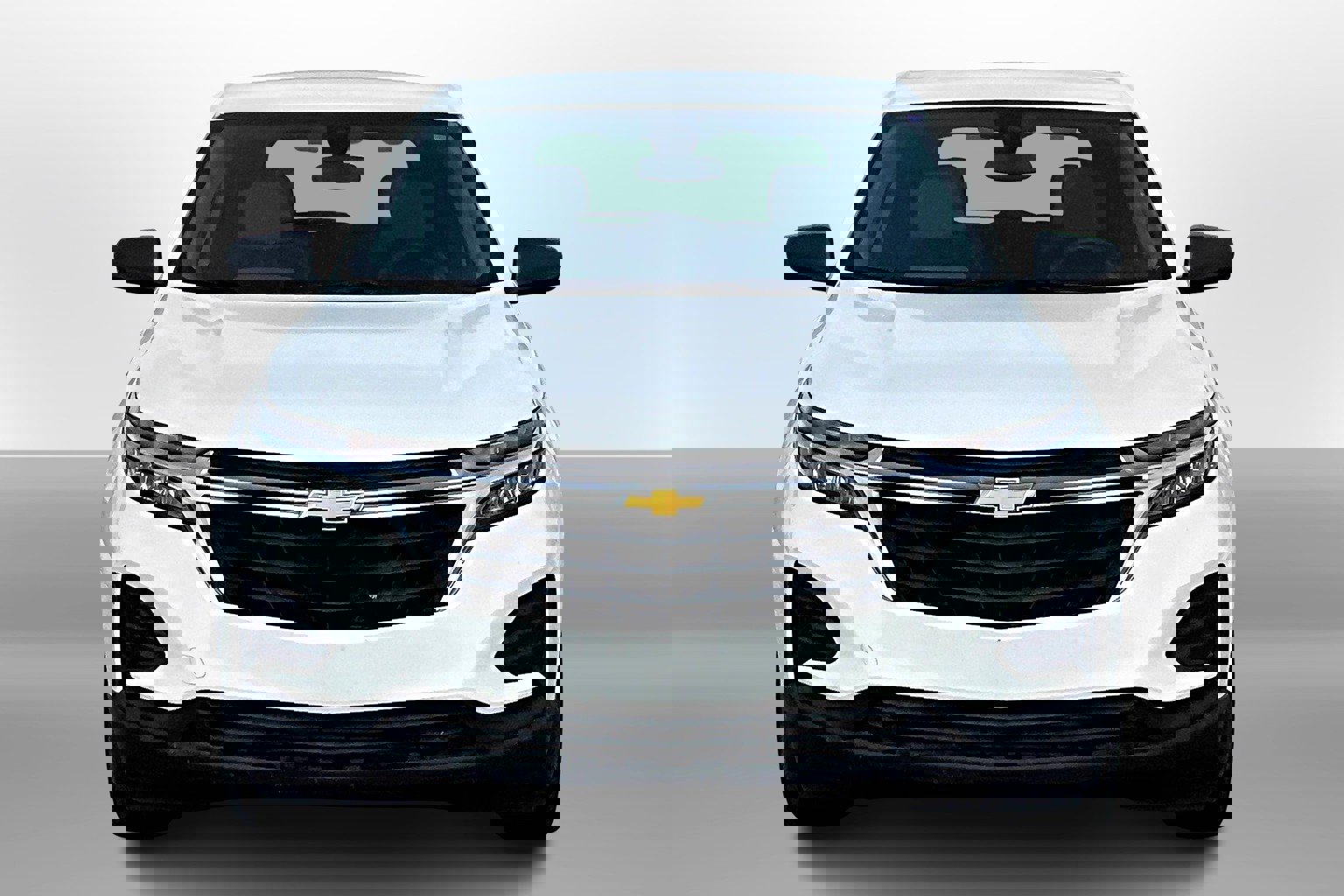 2023 Chevrolet Equinox LS photo 2