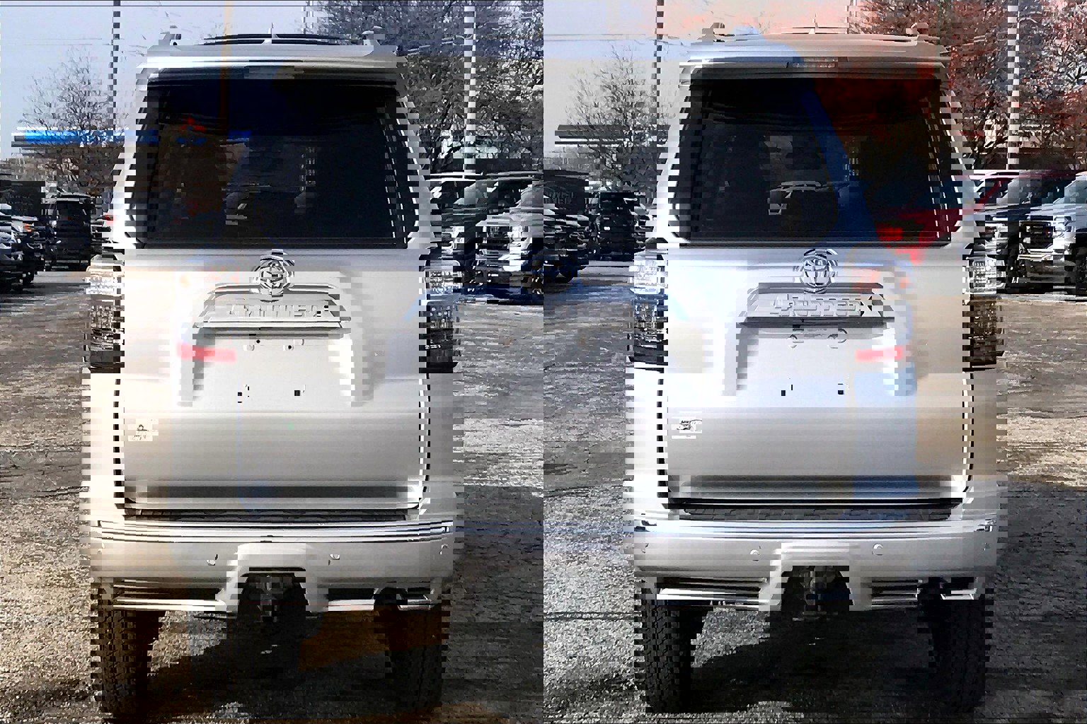 2015 Toyota 4Runner Limited photo 3