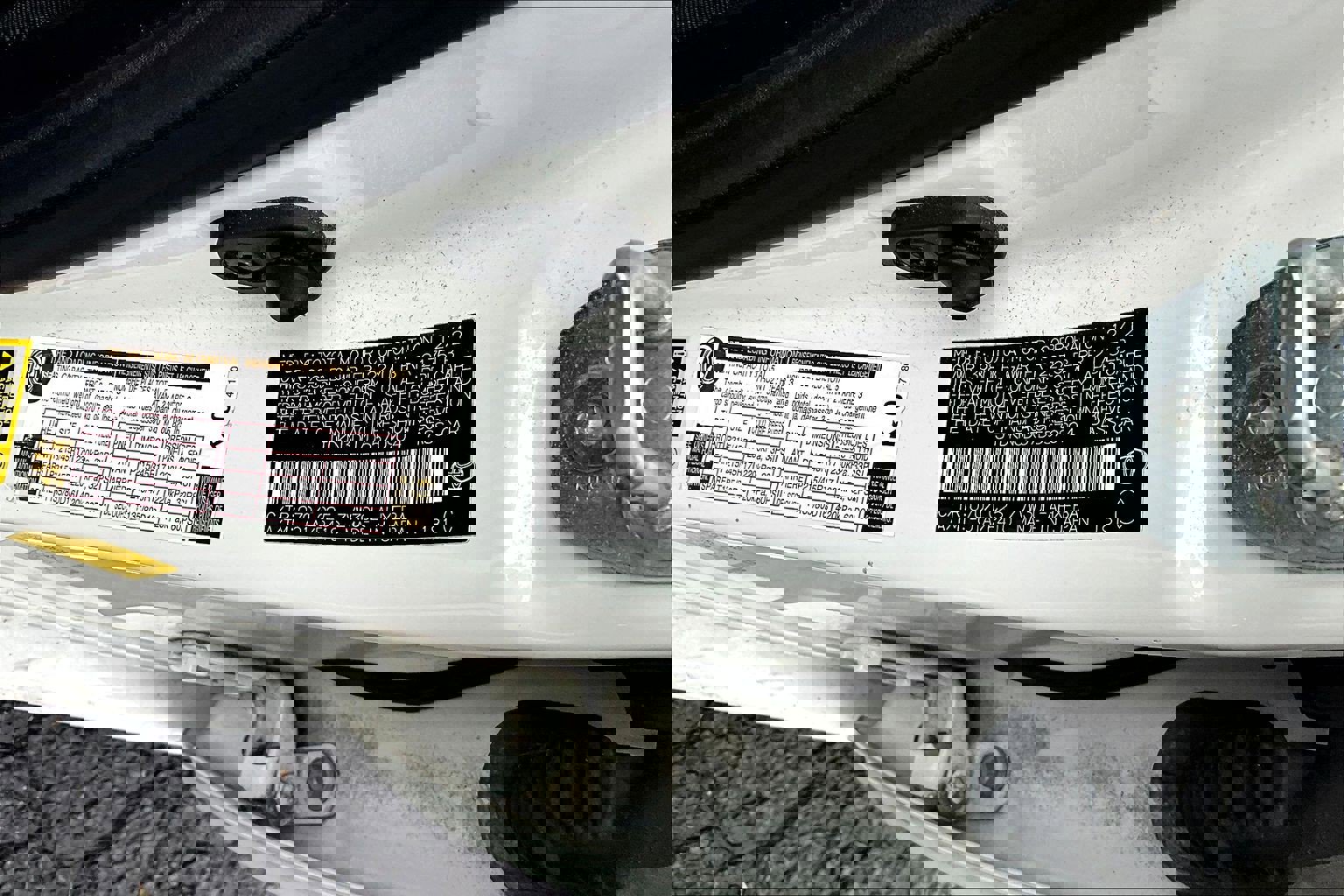 2013 Toyota Prius Three photo 3