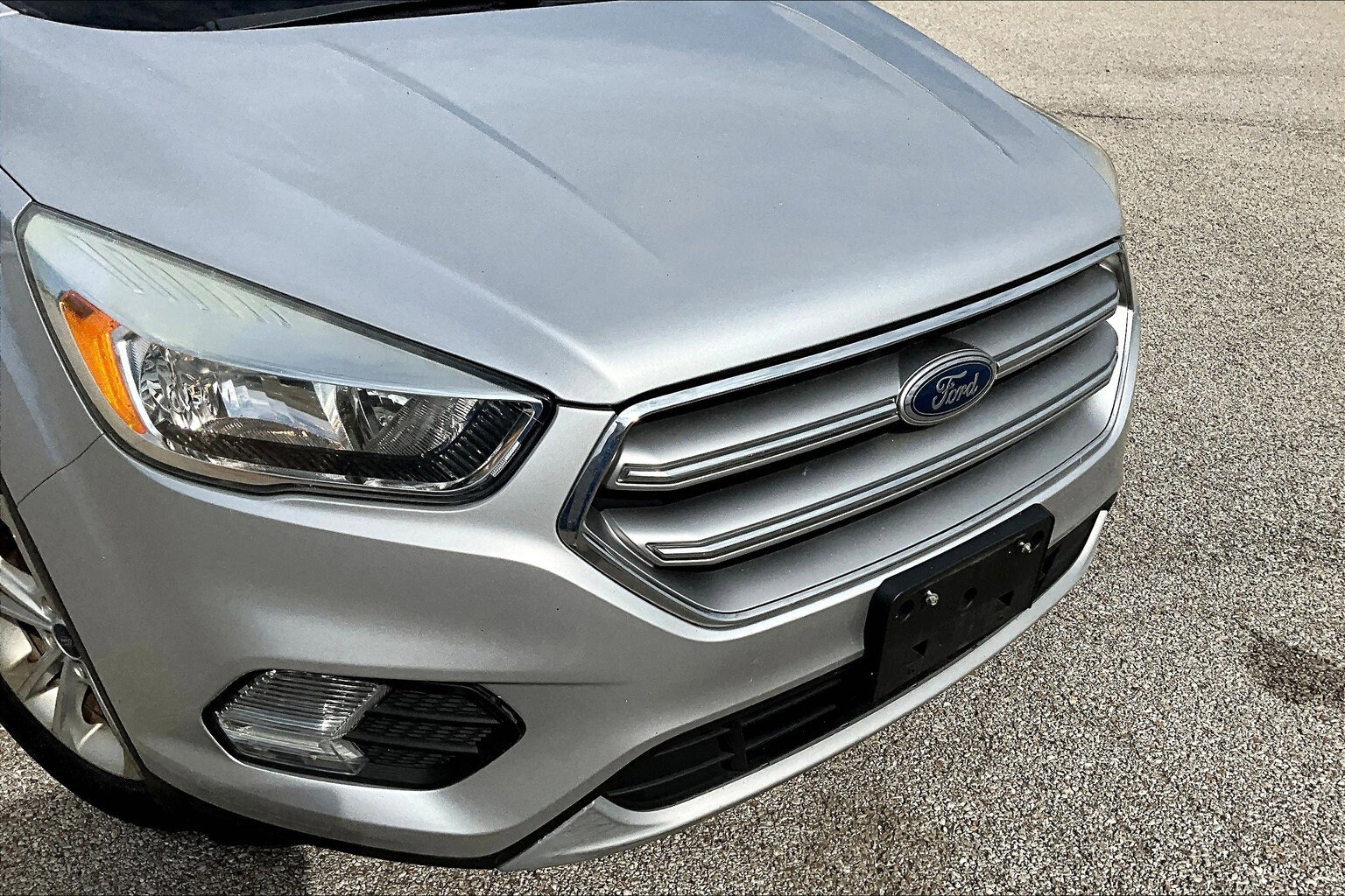 2017 Ford Escape SE photo 3