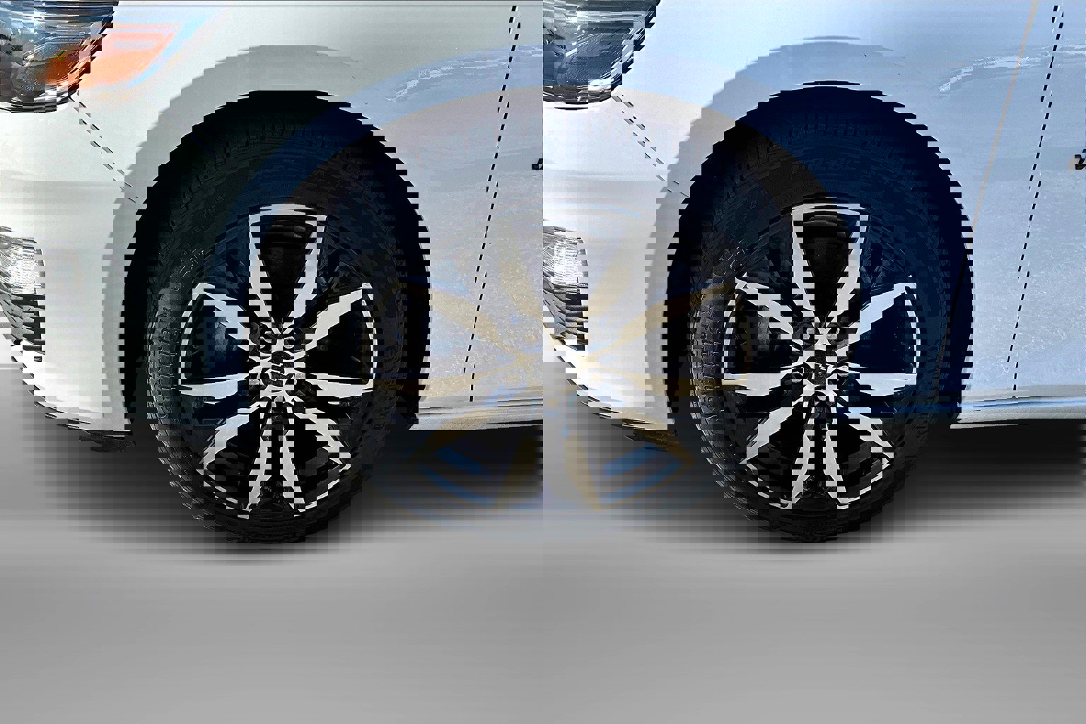 2022 Chevrolet Malibu RS photo 2