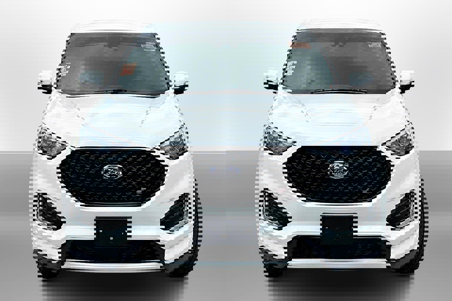 2023 Ford Edge ST photo 2