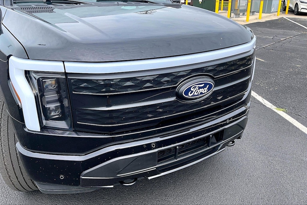 Certified 2025 Ford F-150 Lightning Platinum Truck SuperCrew Cab