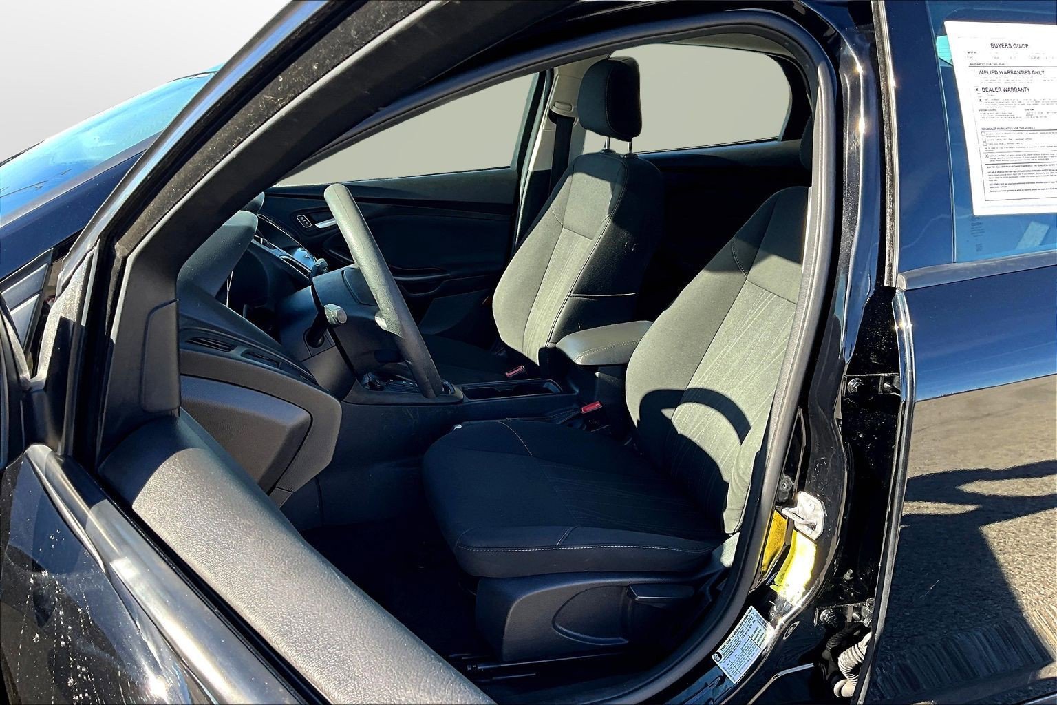 2018 Ford Focus SEL - Photo 16