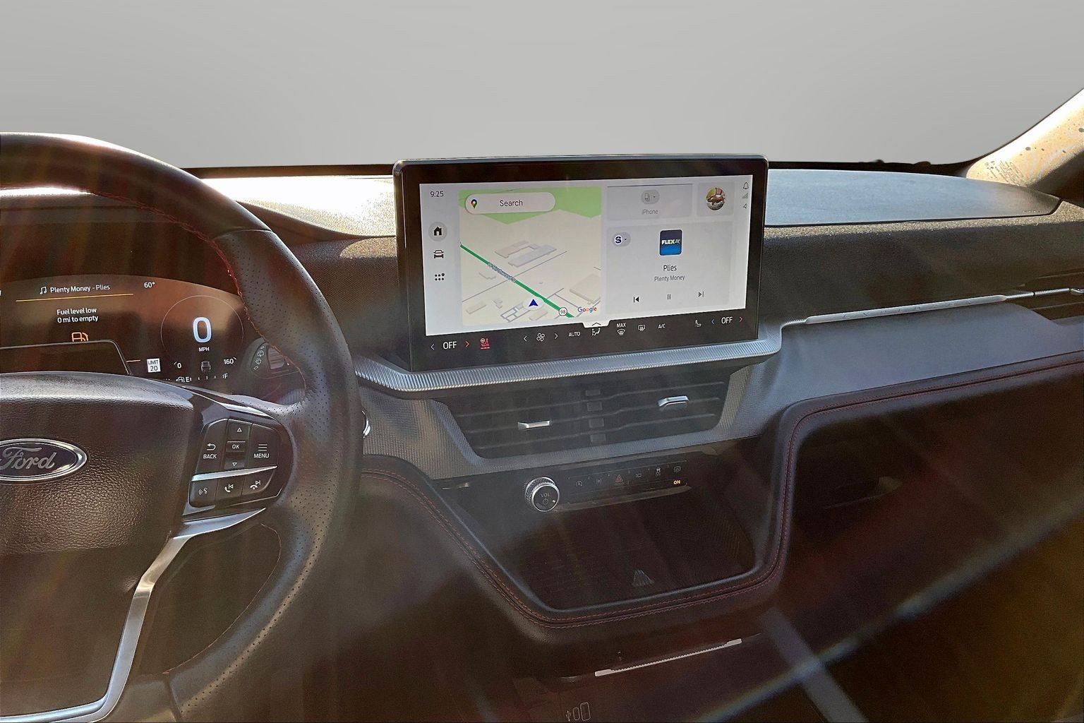 2025 Ford Explorer ST-LINE - Photo 6