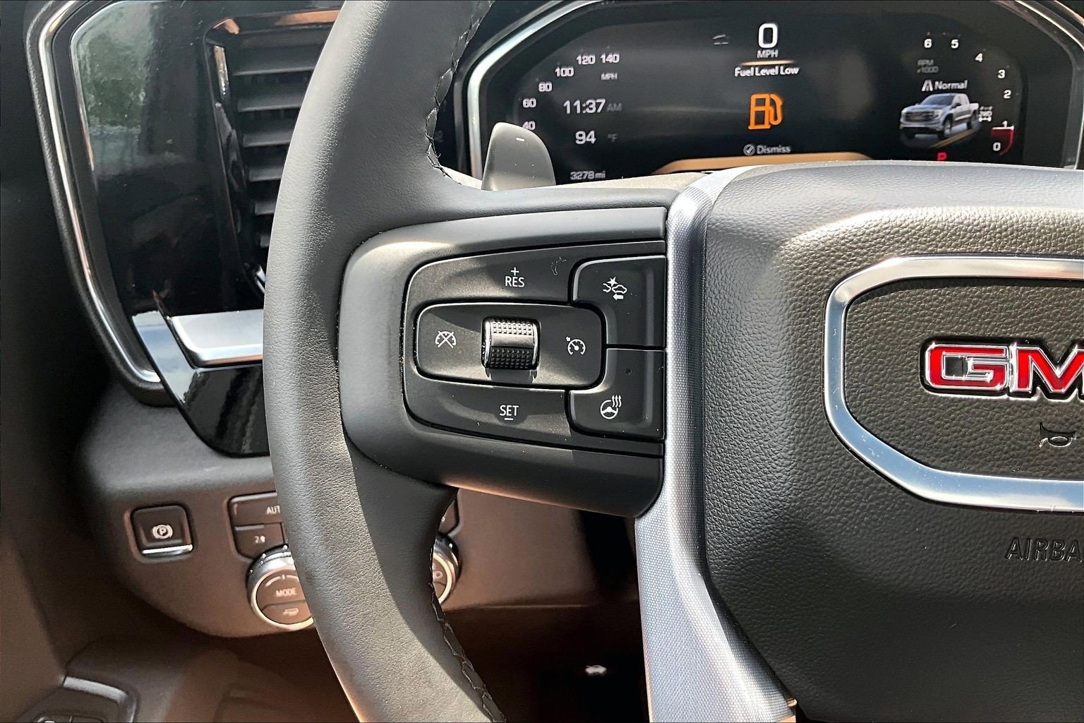 2026 GMC Sierra 1500 SLT - Photo 22