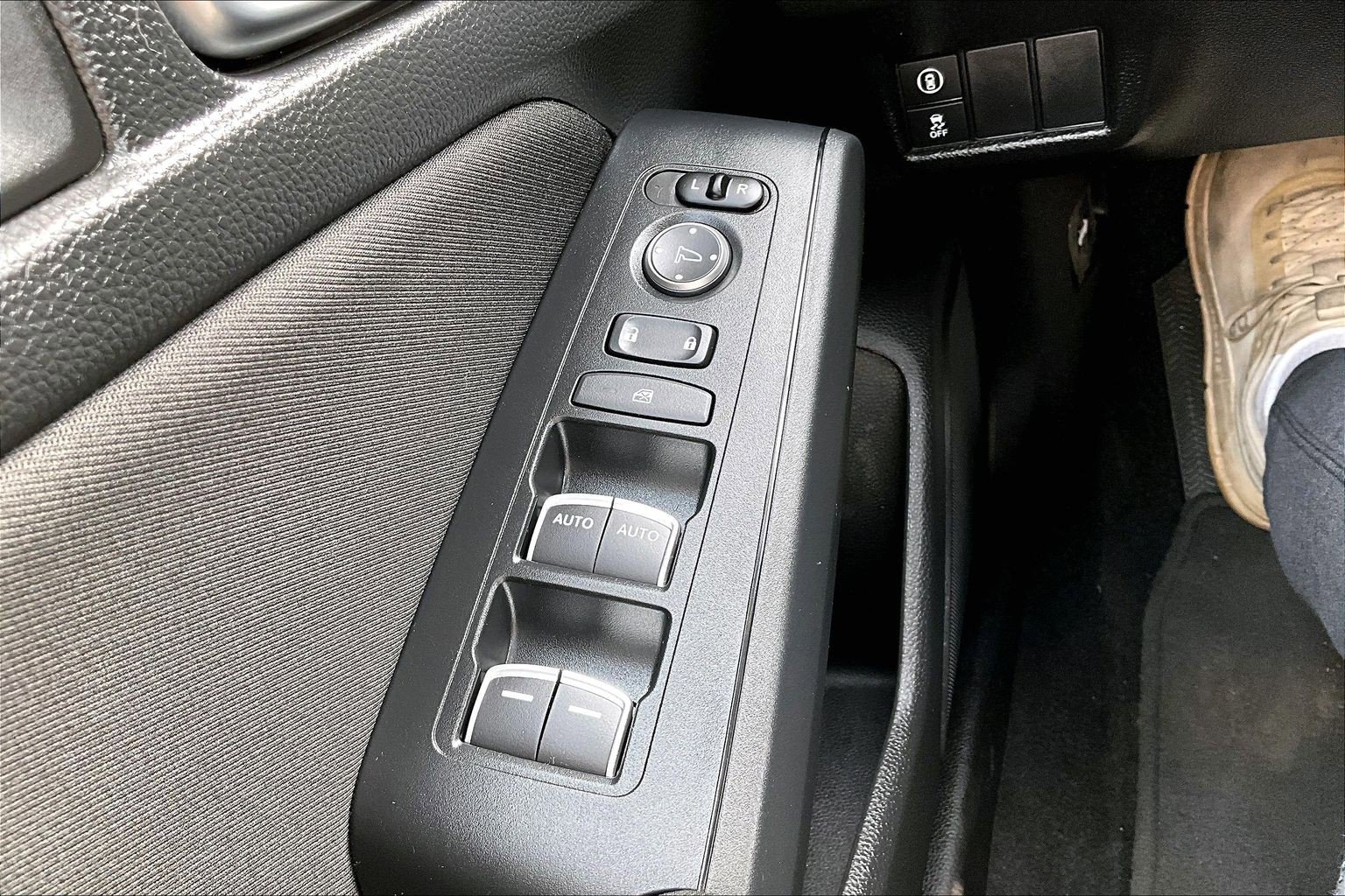 2024 Honda Civic Hatchback LX - Photo 33