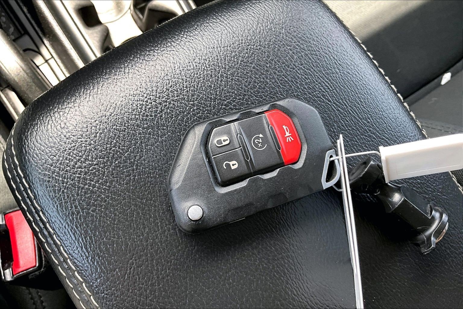 2021 Jeep Wrangler Unlimited Sahara - Photo 12