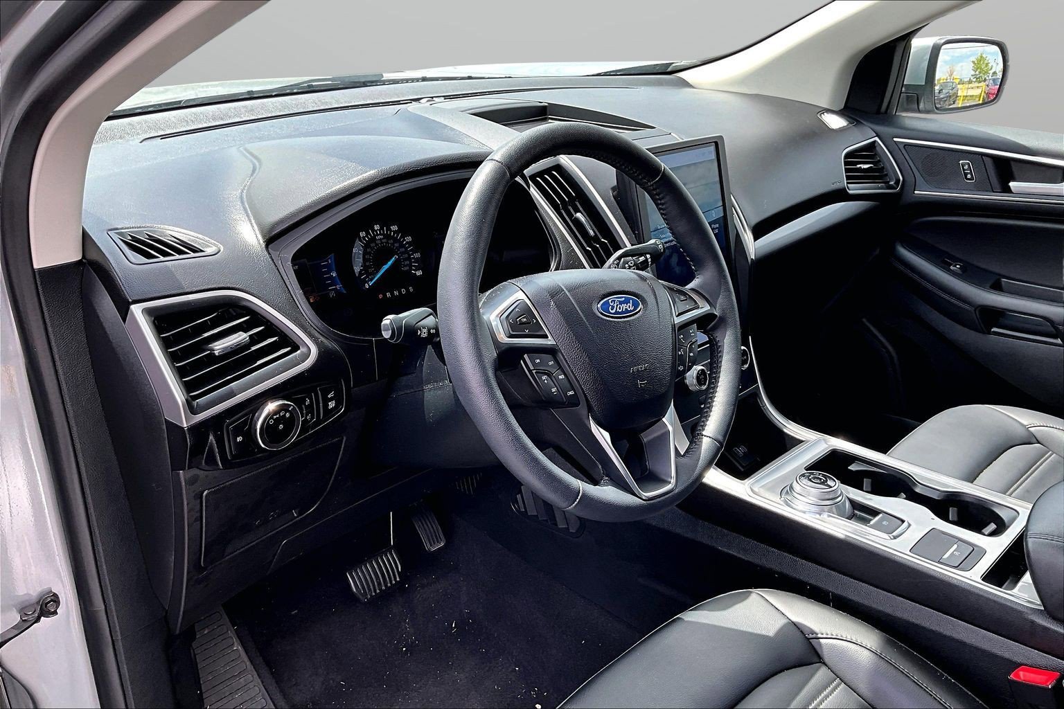 2024 Ford Edge SEL - Photo 20