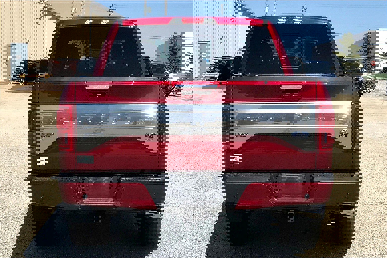 2015 Ford F-150 Platinum photo 3
