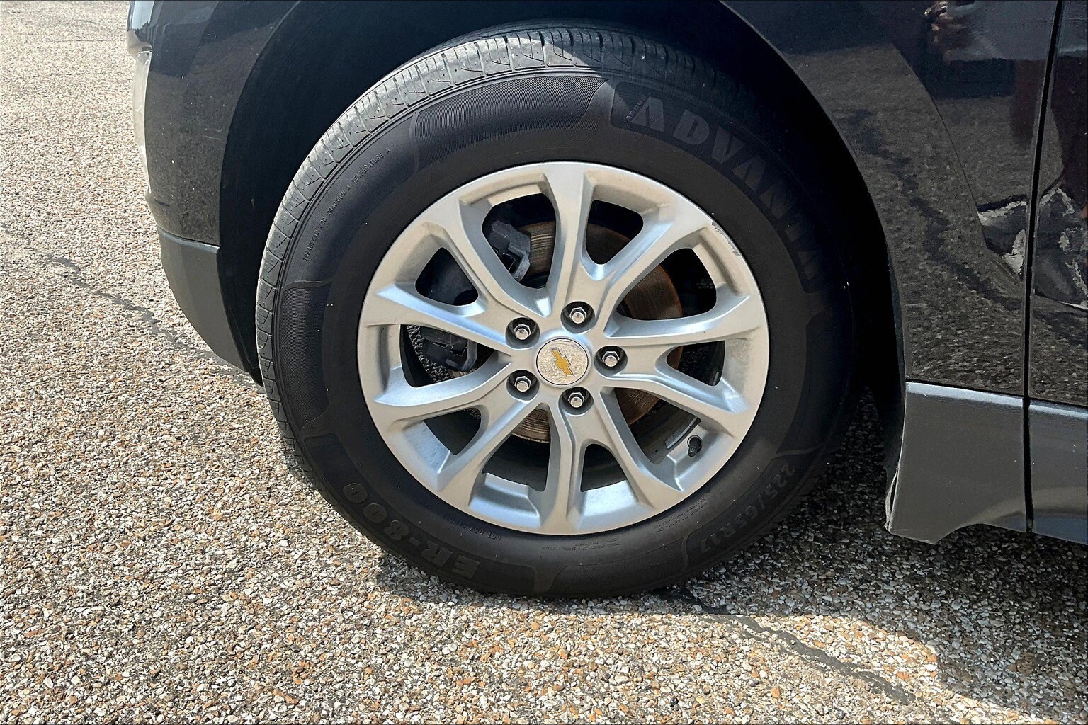 Used 2020 Chevrolet Equinox LT with VIN 2GNAXKEV9L6132810 for sale in Morton, IL