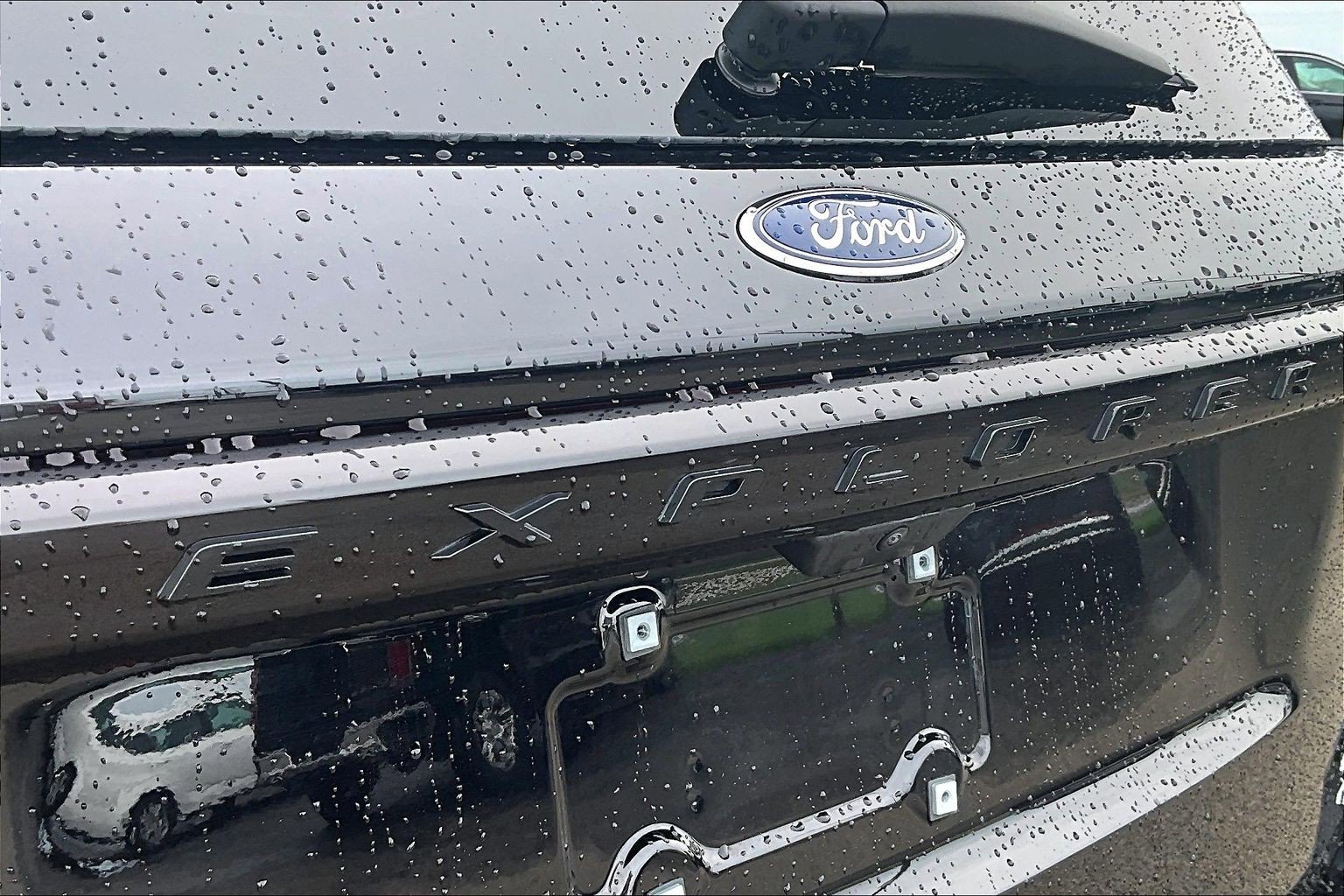 2025 Ford Explorer ST - Photo 32