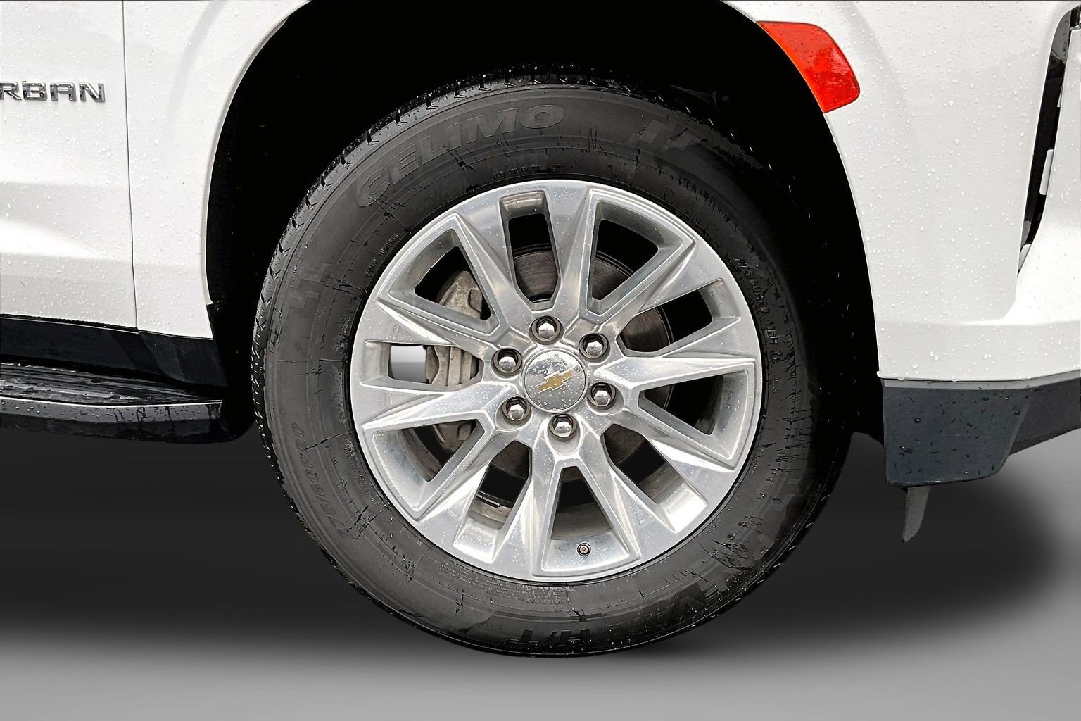 2023 Chevrolet Suburban Premier - Photo 9
