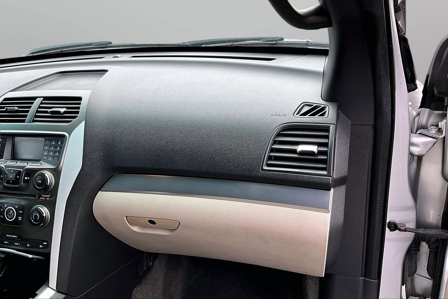 2014 Ford Explorer Base - Photo 21