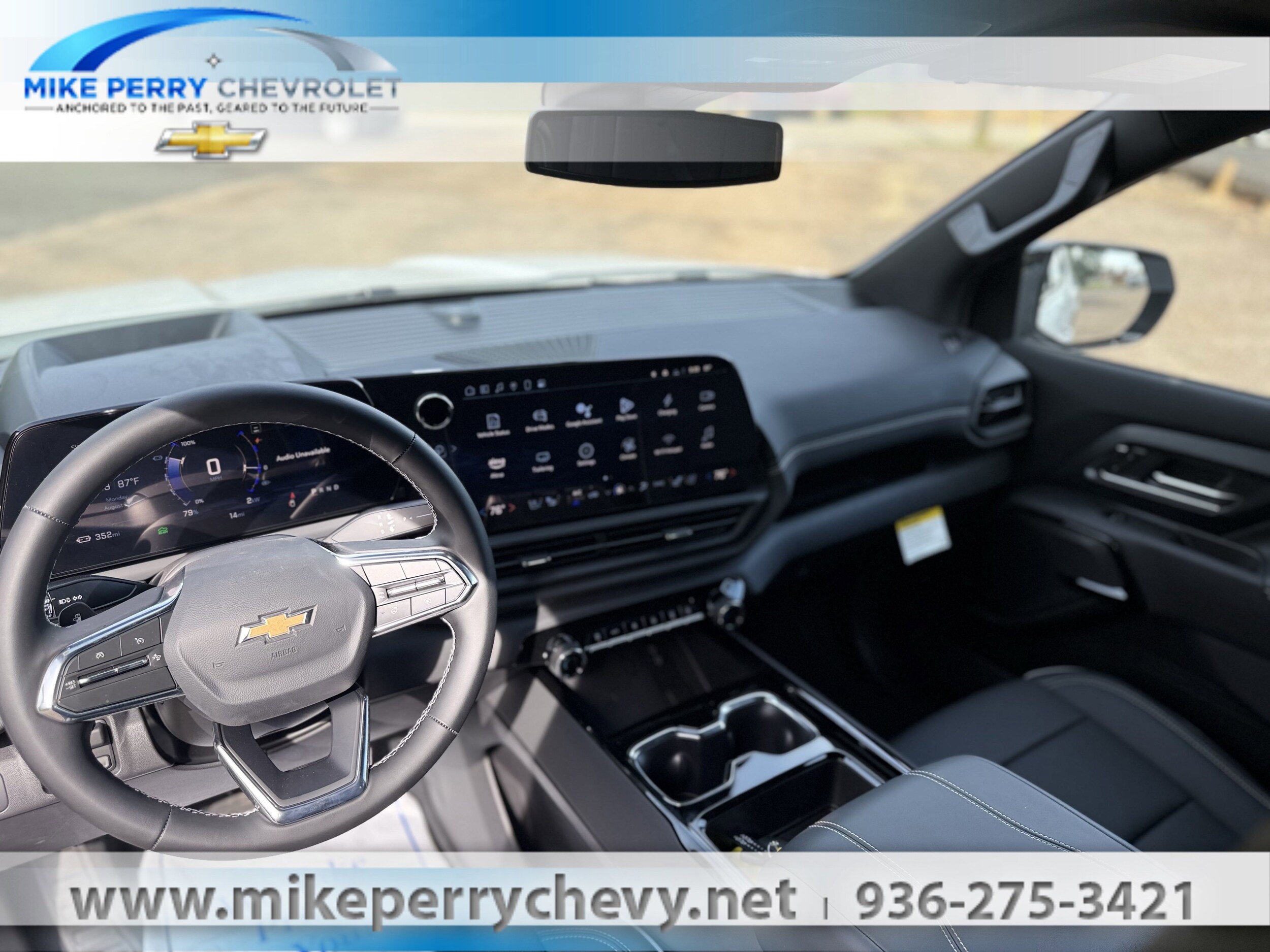 2025 Chevrolet Silverado EV LT photo 3