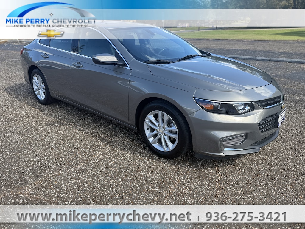 Used 2017 Chevrolet Malibu LT Car
