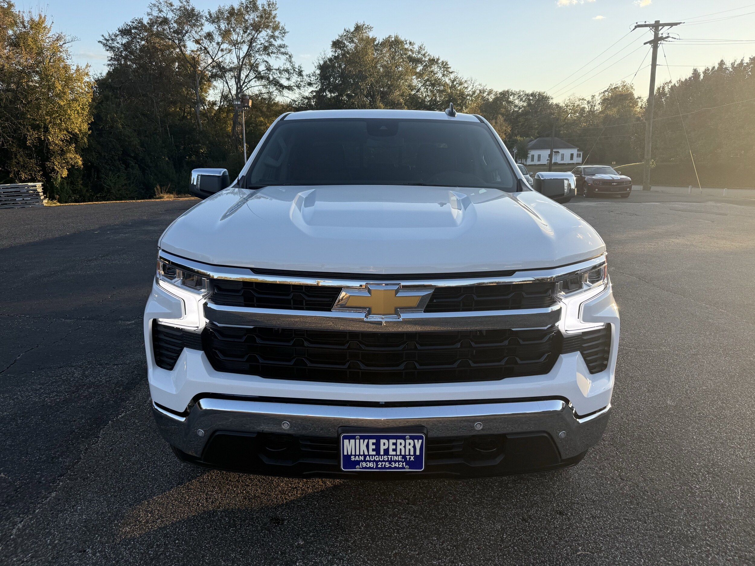 2026 Chevrolet Silverado 1500 LT photo 3