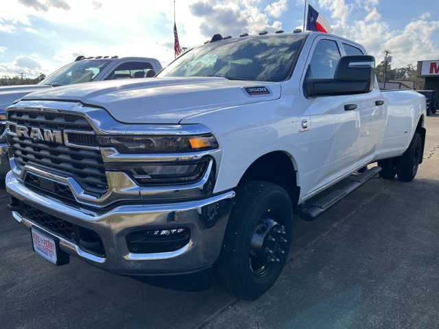 2026 Ram 3500 Tradesman photo 3
