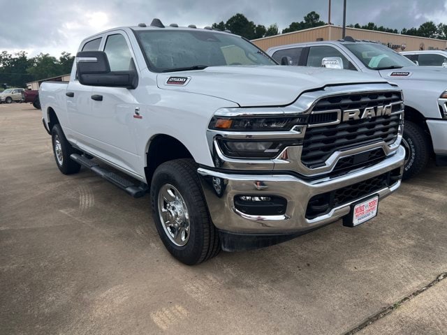 New 2026 Ram 2500 TRADESMAN CREW CAB 4X4 6'4 BOX