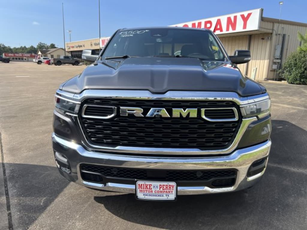 New 2026 Ram 1500 BIG HORN CREW CAB 4X2 5'7 BOX Pickup