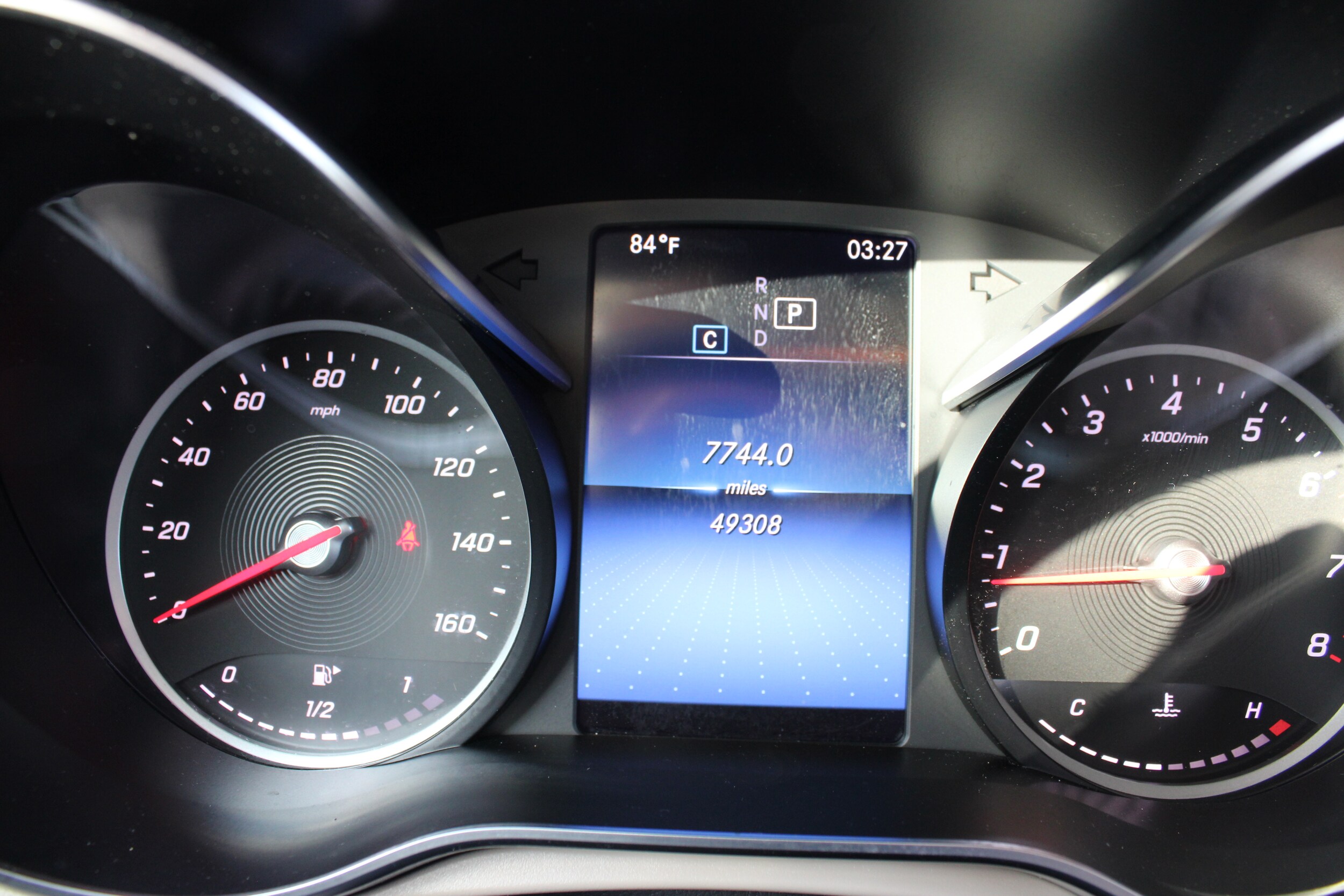 2022 Mercedes Benz GLC 300 photo 2