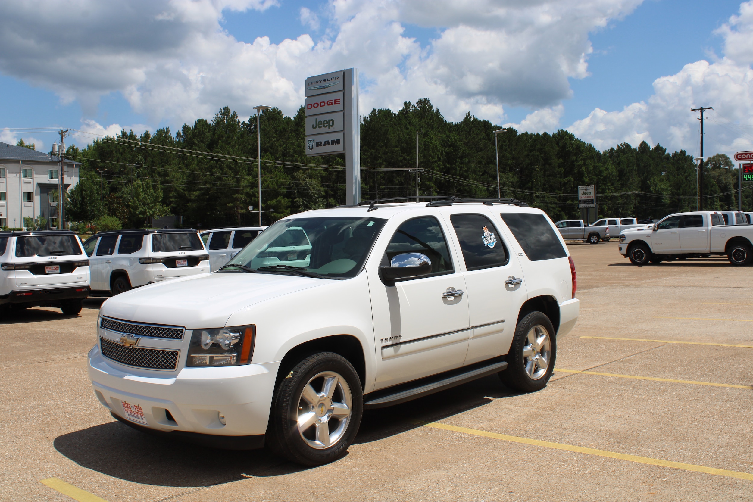 2010 Chevrolet Tahoe 2WD LTZ's photo
