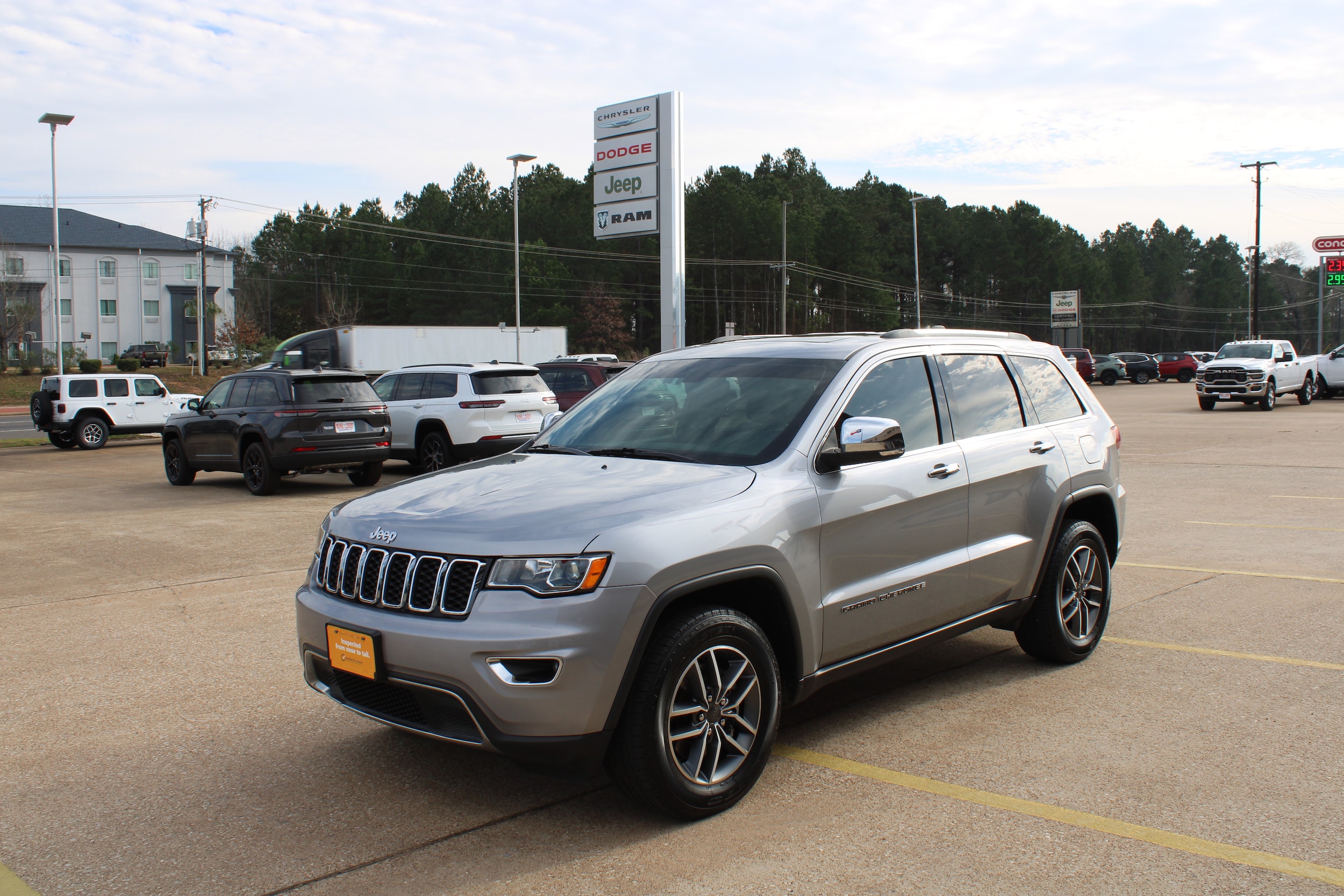 2021 Jeep Grand Cherokee Limited's photo