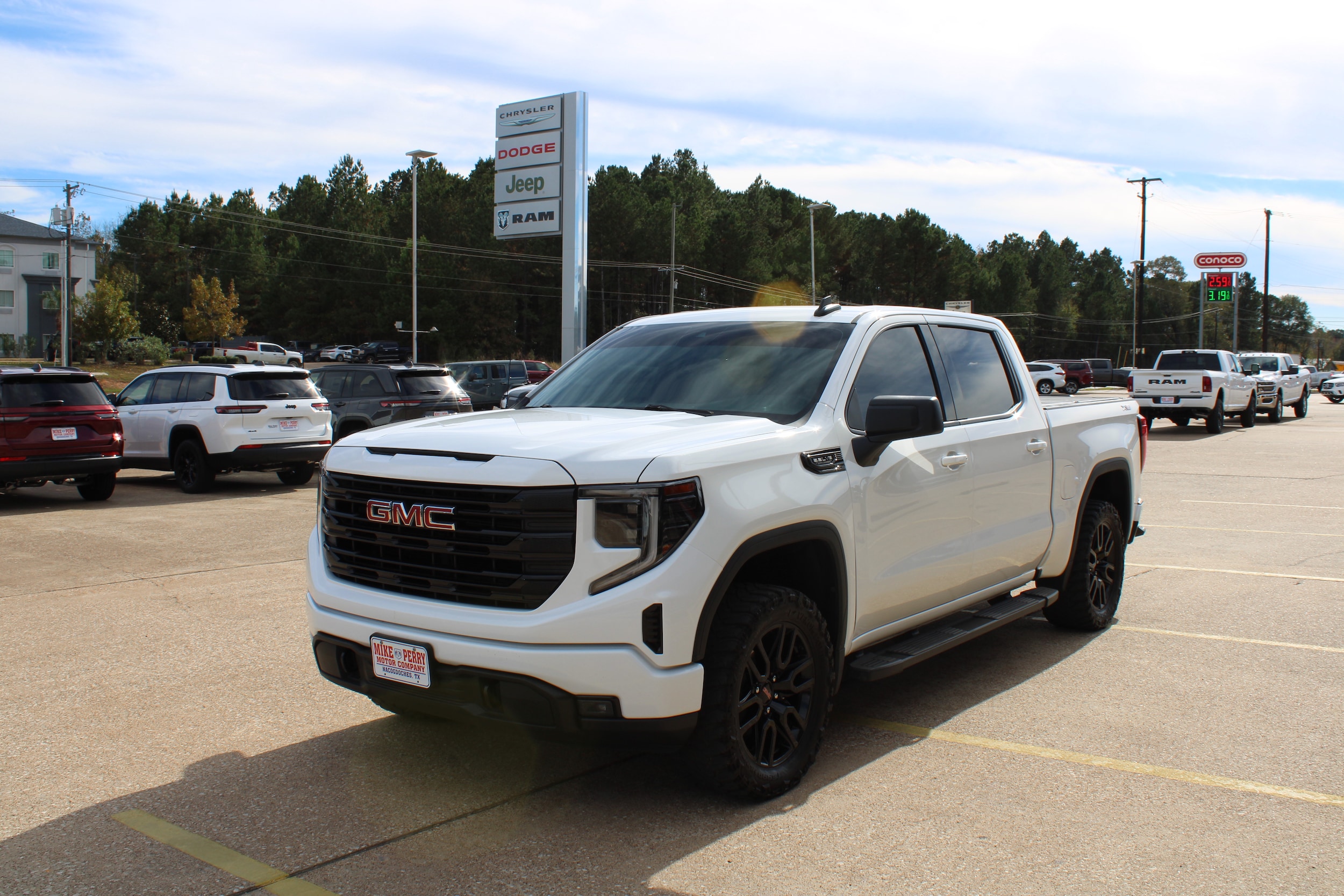 2024 GMC Sierra 1500 Elevation's photo