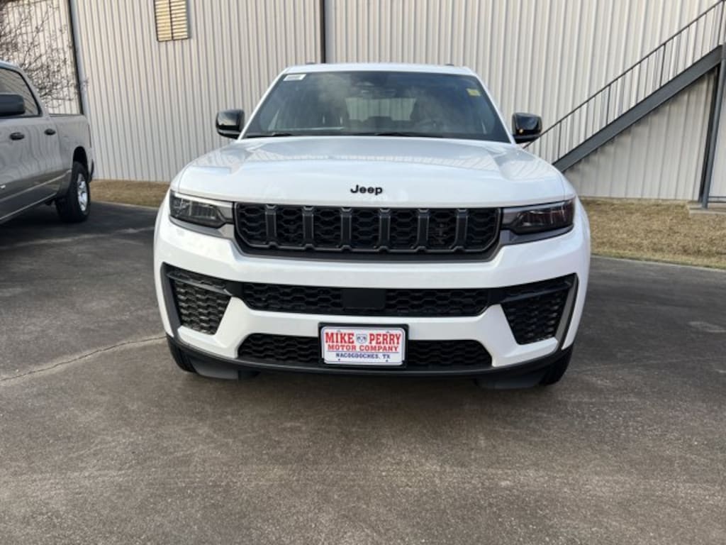 New 2026 Jeep Grand Cherokee LAREDO ALTITUDE 4X4 Sport Utility