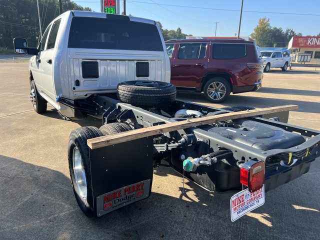 2026 Ram 3500 Tradesman photo 3