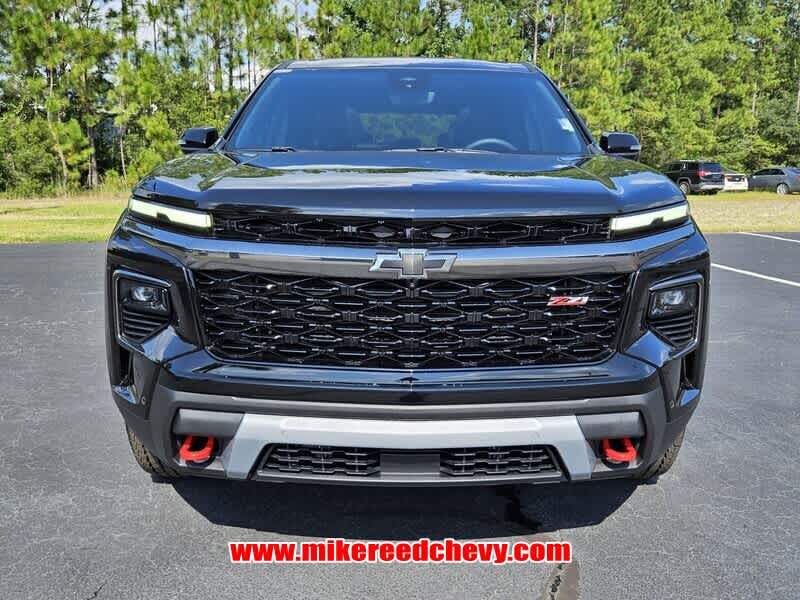 2026 Chevrolet Traverse Z71 photo 2
